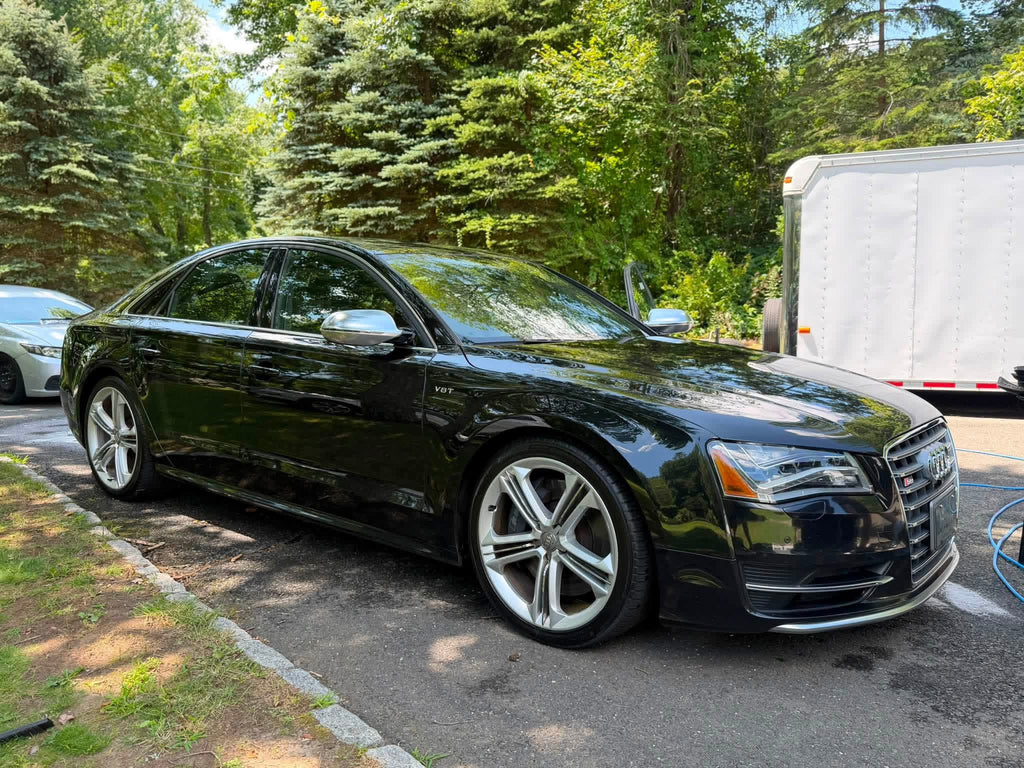 2013 Audi S8